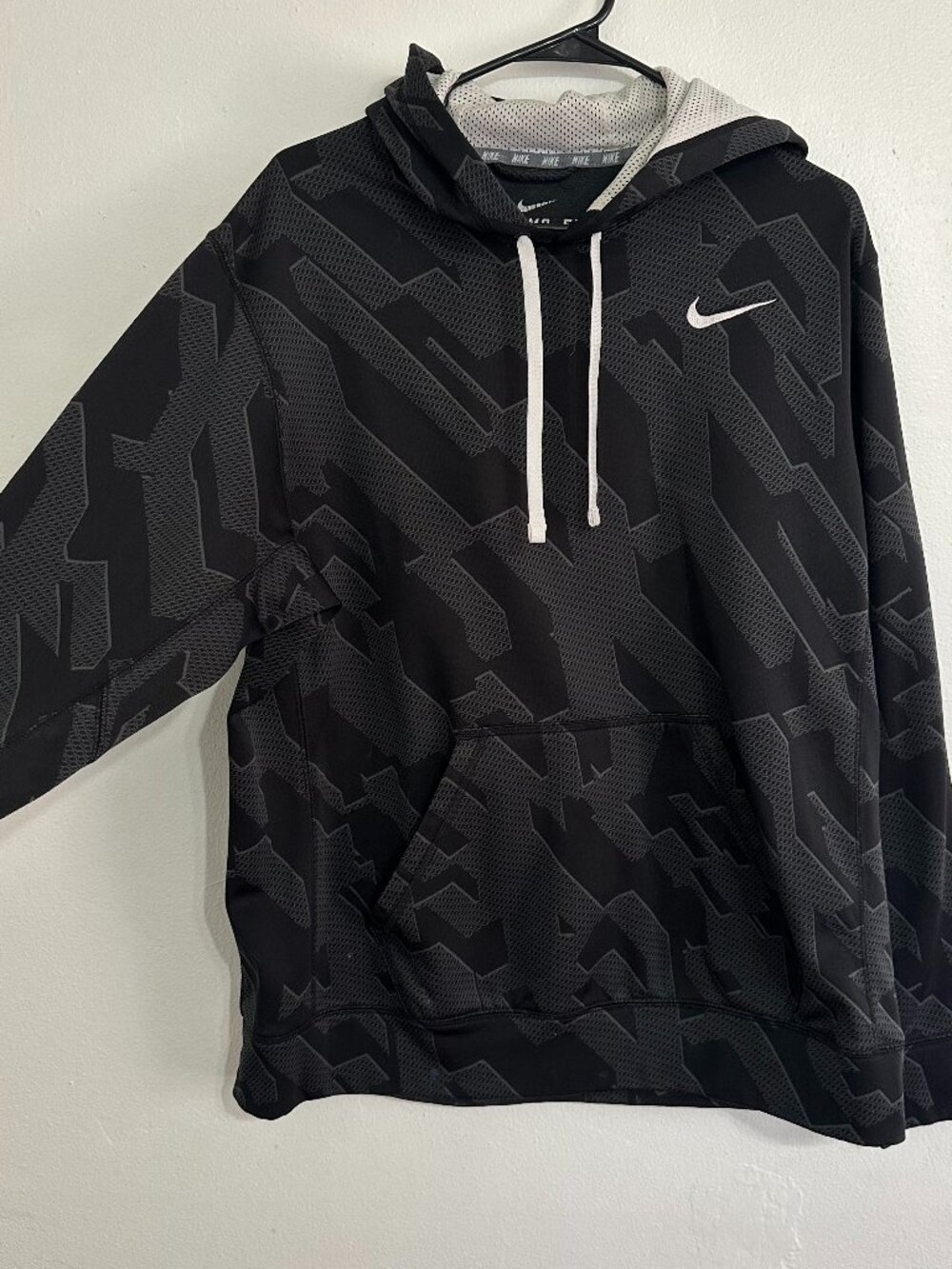 Nike Therma-FIT Black Gray Print Hoodie Men’s Large
